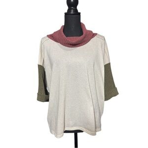 MTS Woman's Ivory Cowl Turtleneck Colorblock Short Sleeve Sweater Size M/L